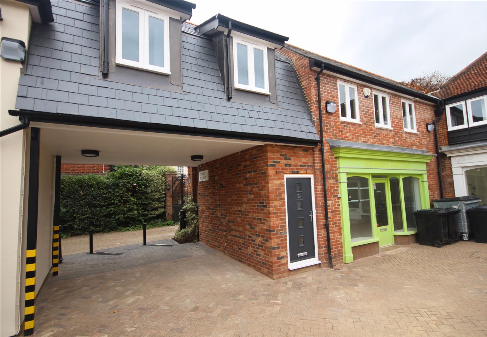 30047957 Sir Isaacs Walk, Colchester