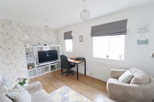 29727080 Wood Grove, Silver End, Witham