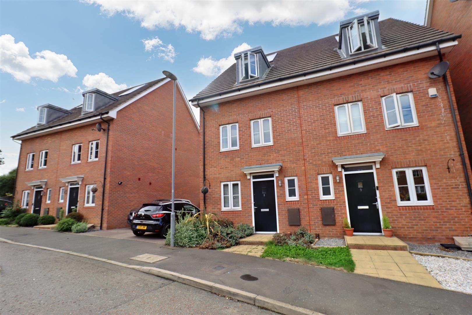 31778750 Perryfields, Braintree