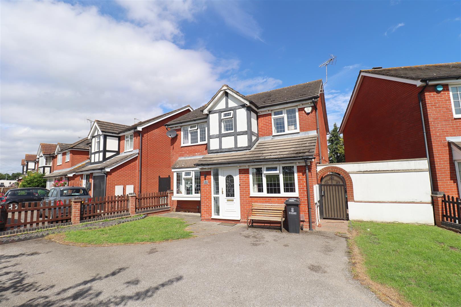 32533111 Mountbatten Drive, Colchester