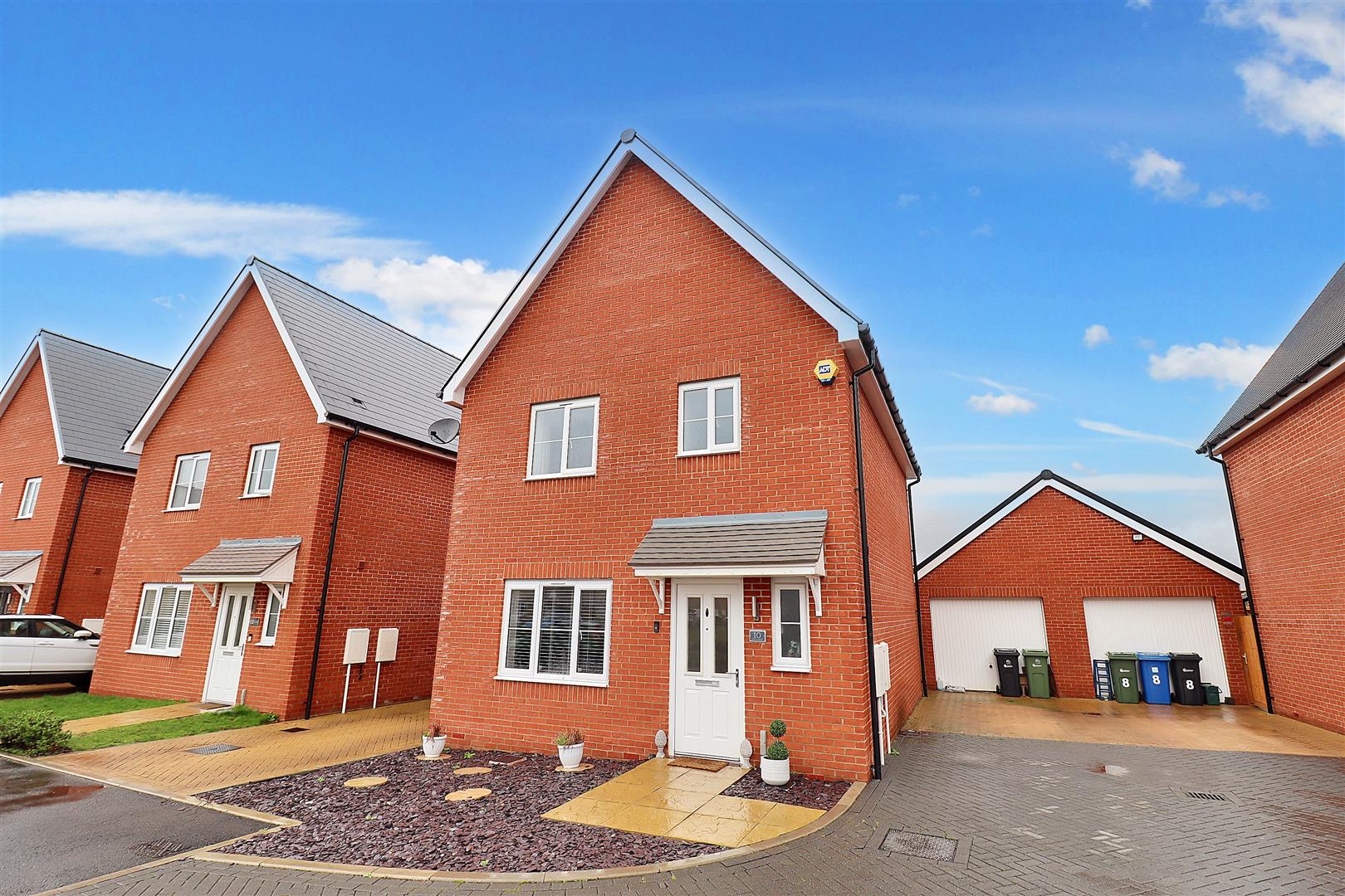 32909212 Halls Grove, Cressing, Braintree