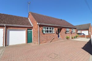 34036348 Cressing Road, Braintree