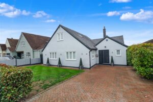 34214410 High Fields, Dunmow