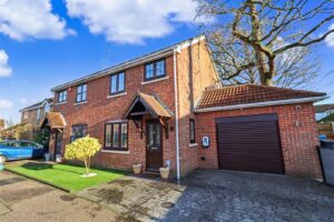 34401167 Ellen Way, Great Notley, Braintree