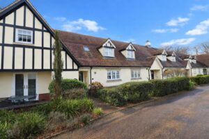 34388334 Monken Hadley, Broad Road, Braintree