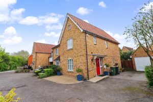 34598725 Chestnut Avenue, Great Notley, Braintree